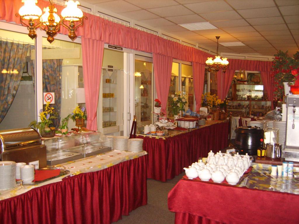 Hotel-Garni "Hof Von Hannover" Wittmund Εξωτερικό φωτογραφία